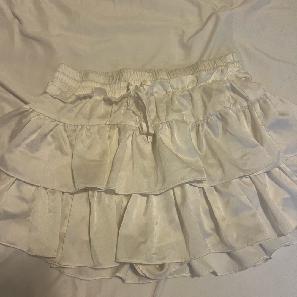 Day + Moon White Ruffle Skort